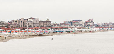 短信轰在线轰炸免费网站